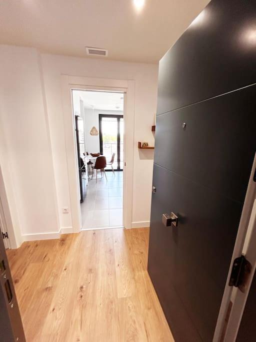 Apartamento De Cuatro Habitaciones En Talavera 塔拉韦拉·德·拉·雷纳 外观 照片